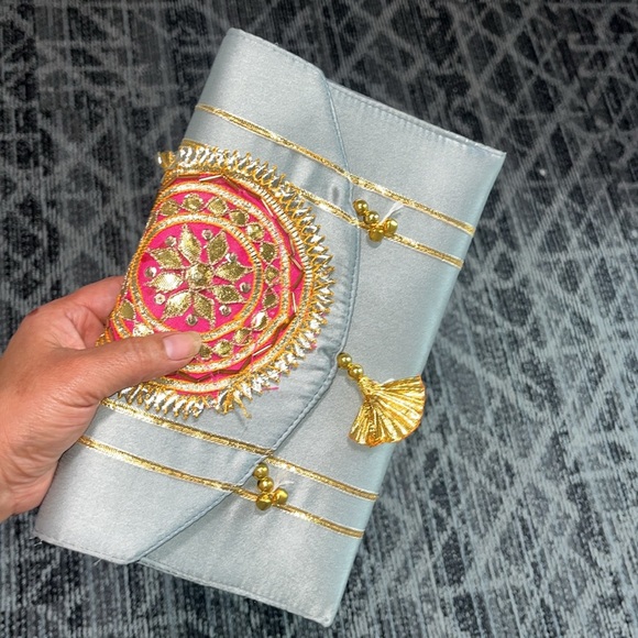 UNIQUE POLYESTER HANDBAG 🪷 - Picture 2 of 8